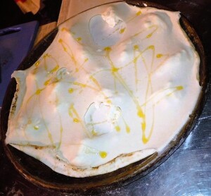 teglia di focaccia di recco col formaggio
